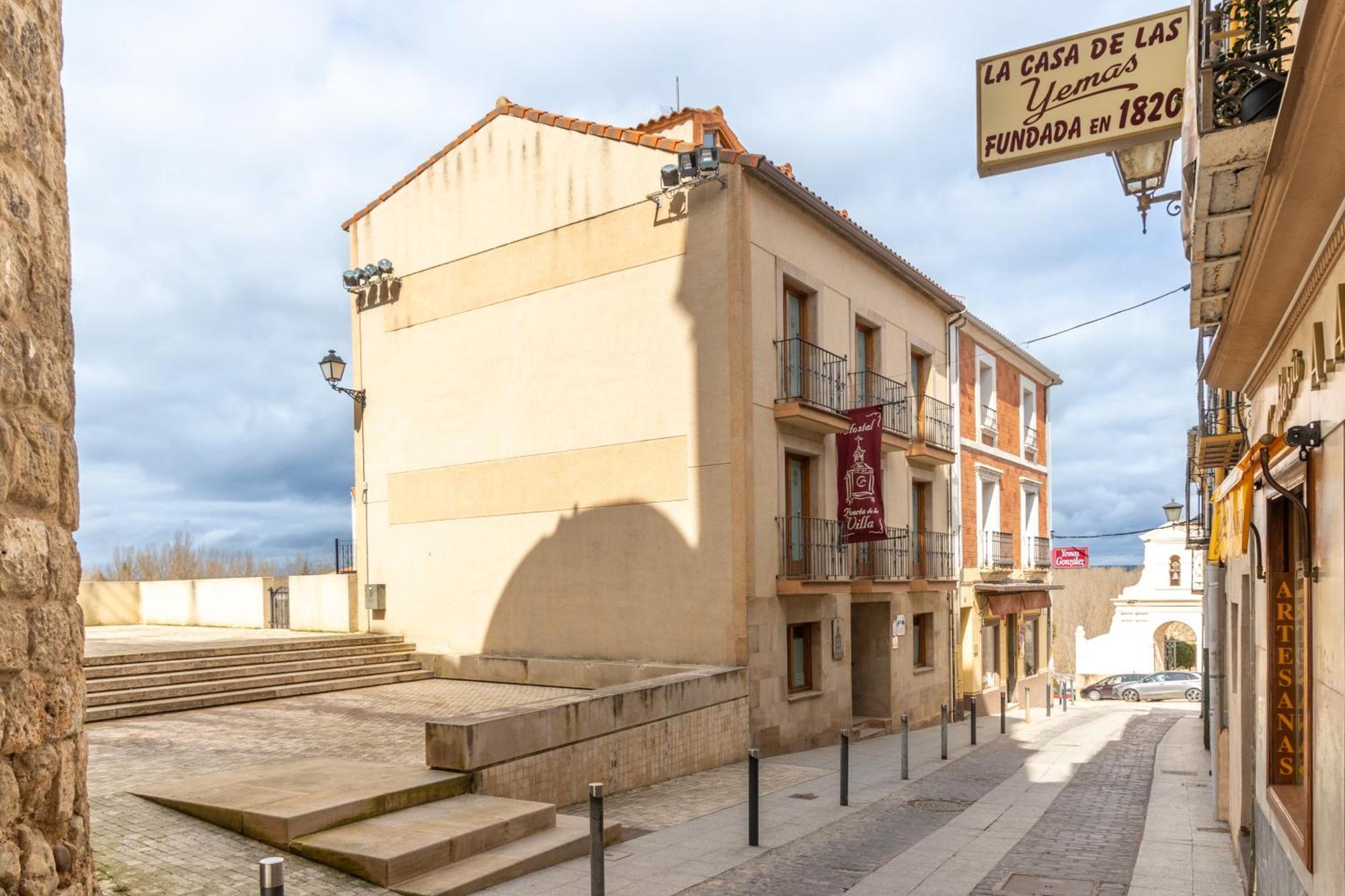Hostal Sin Recep24H Puerta De La Villa - Pet Friendly & Restaurante Almazán Dış mekan fotoğraf