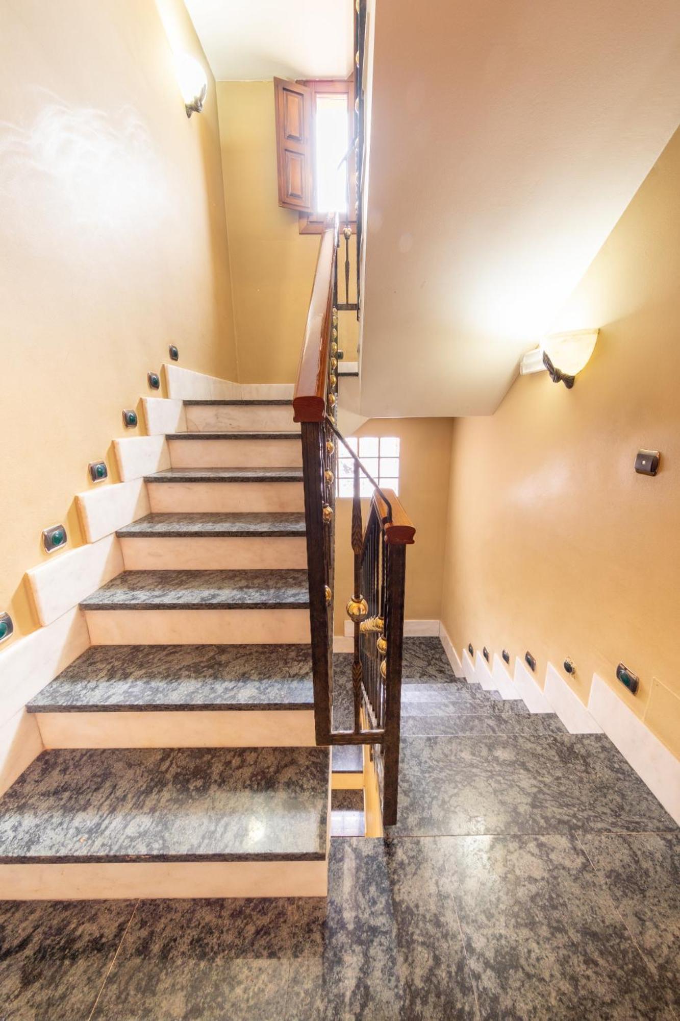 Hostal Sin Recep24H Puerta De La Villa - Pet Friendly & Restaurante Almazán Dış mekan fotoğraf